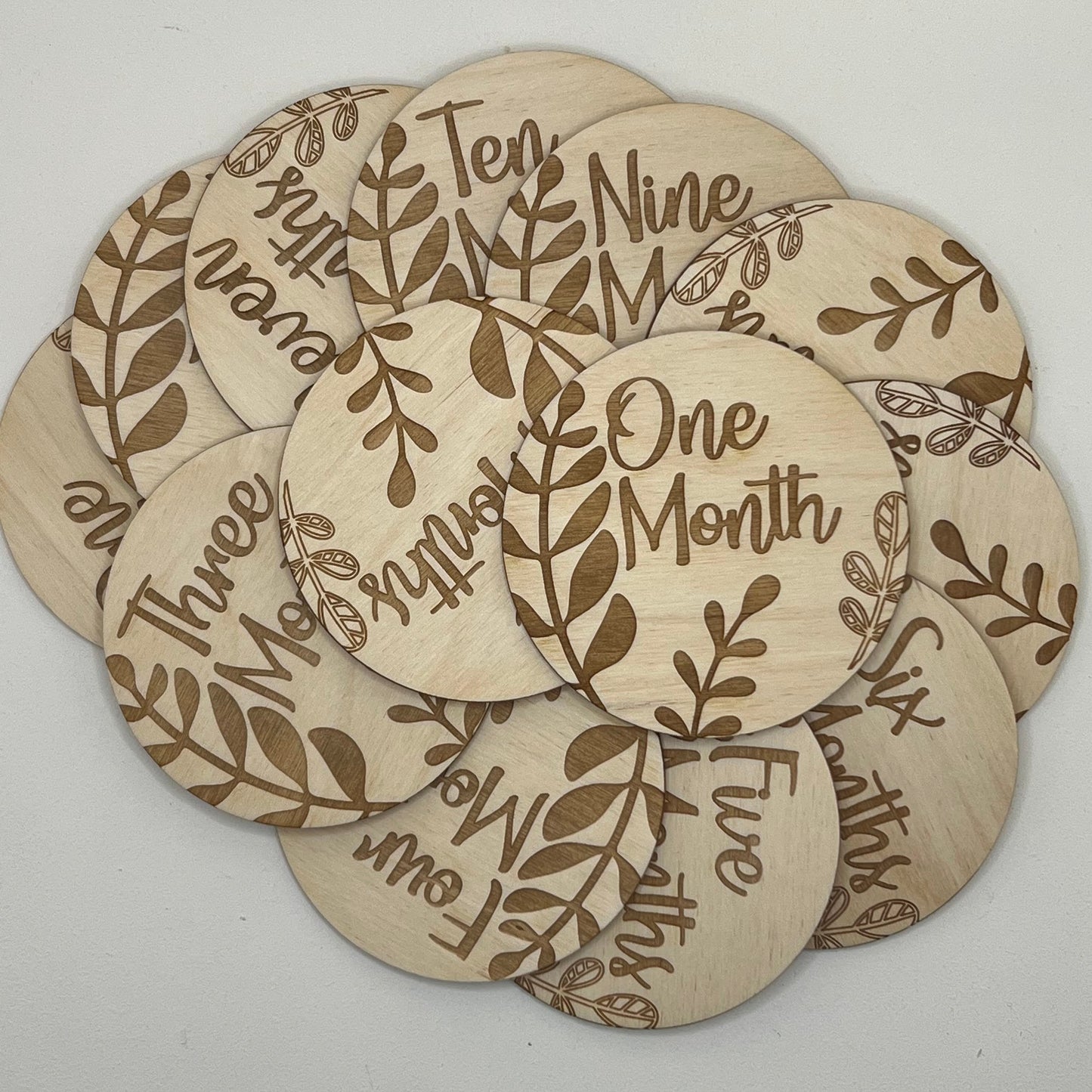 Baby Announcement - Leaves Theme