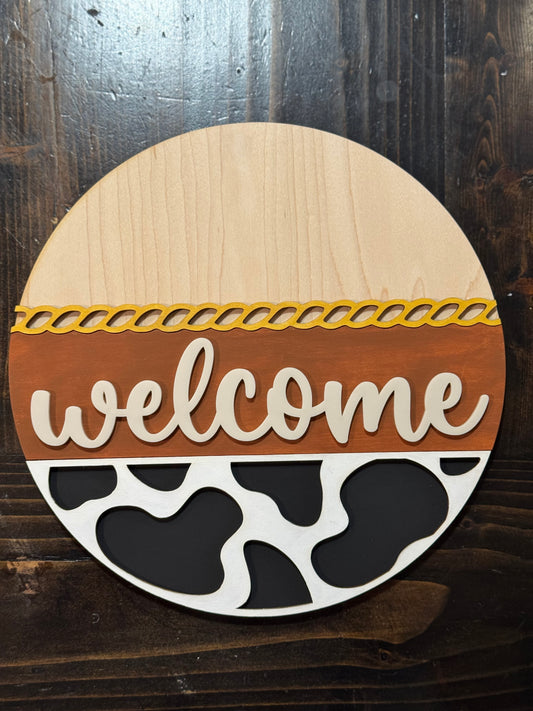 Welcome Cow print round sign